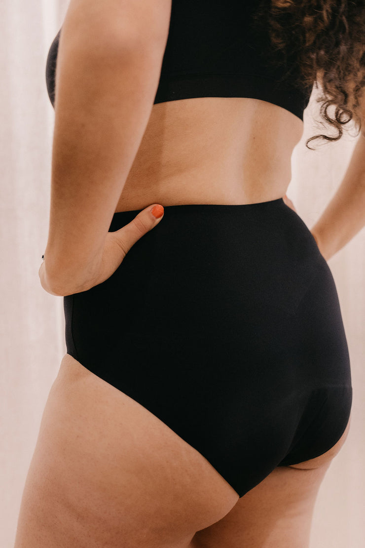 Culotte menstruelle galbante post-césarienne & épisiotomie - Amandine 🩸🩸🩸