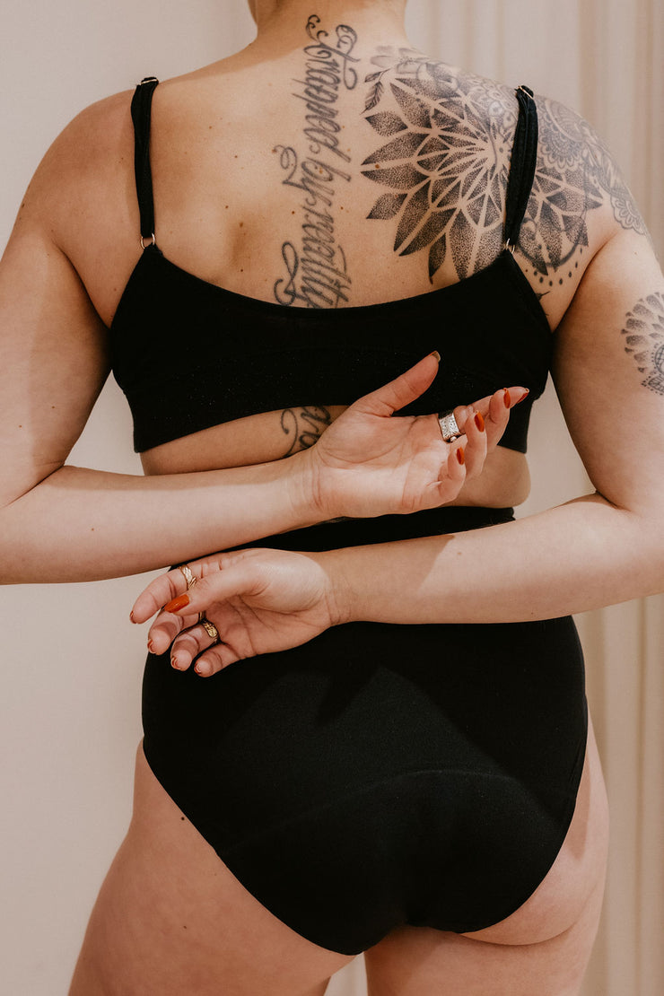 Culotte menstruelle galbante post-césarienne & épisiotomie - Amandine 🩸🩸🩸